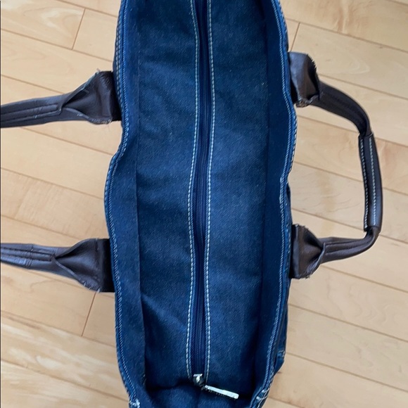 Bath & Body Works bag - Picture 3 of 11